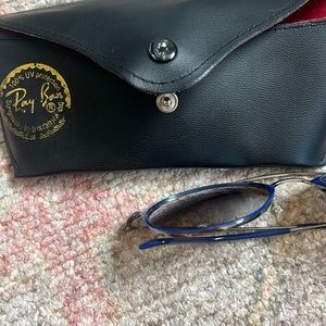 Blue Vintage Ray Bans